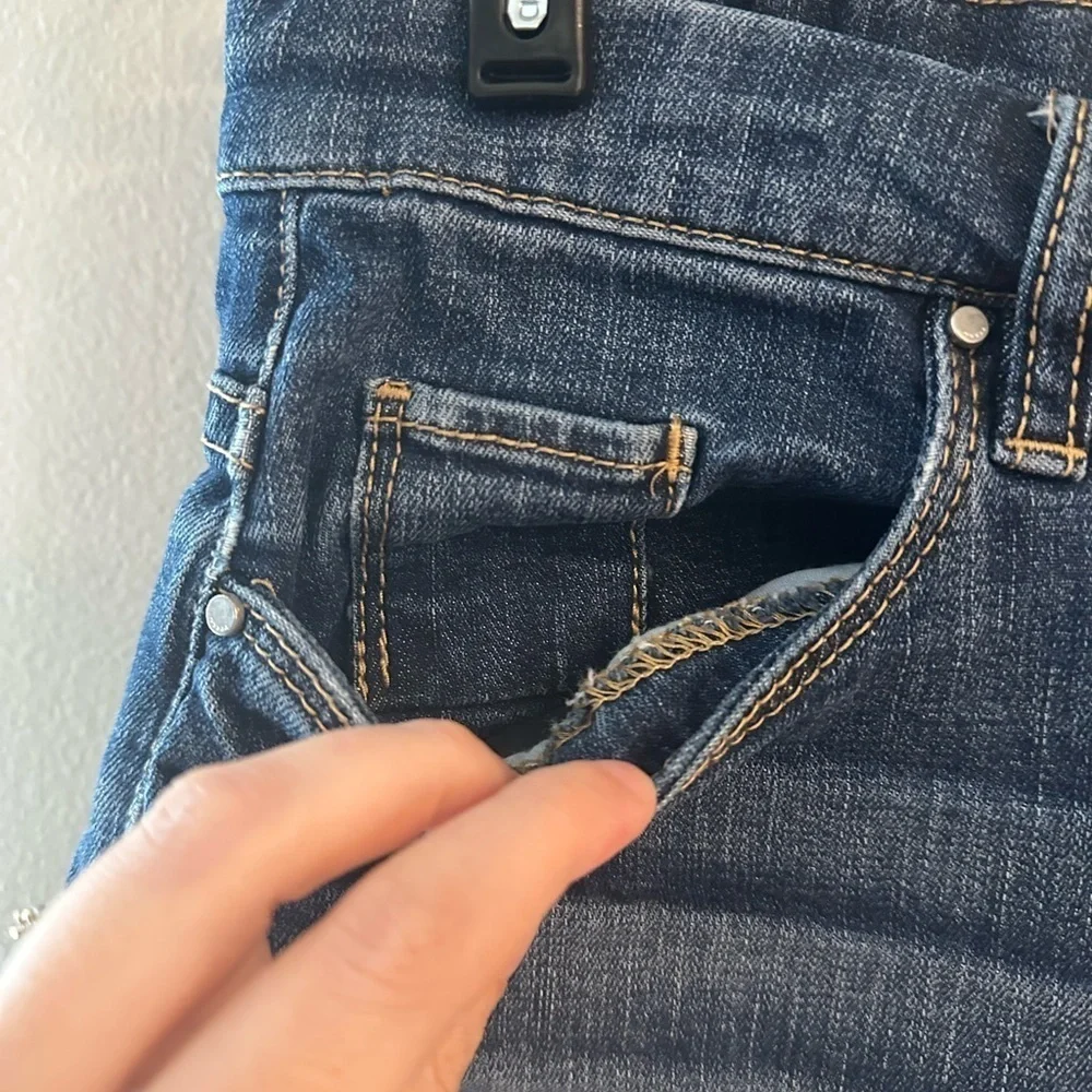 Blank NYC Blue Jean Shorts Distressed Size 28